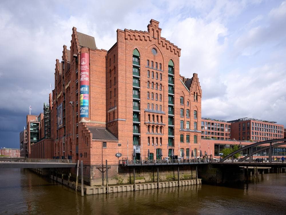 MS Hamburg