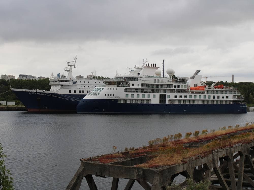 Quark Expeditions · Ship