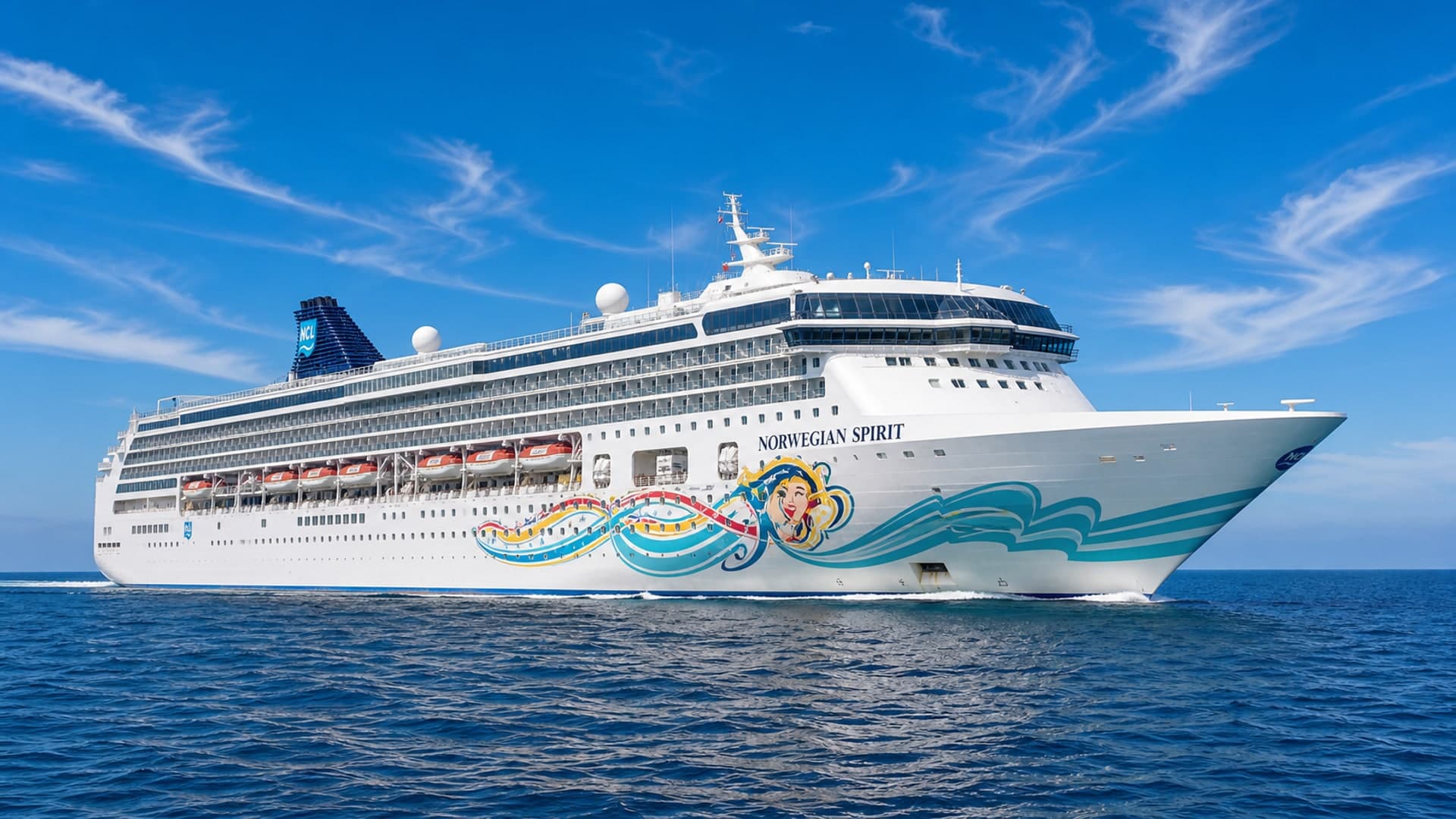 Norwegian Spirit sailing at sea